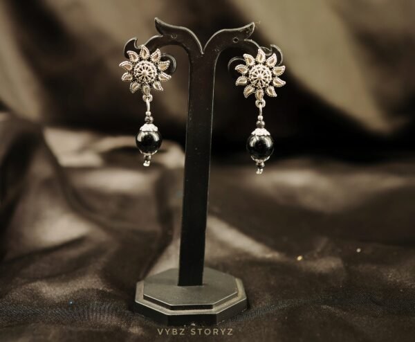 Elegant Silver Oxidised Kolhapuri Mango Spacers Necklace Set - Image 2