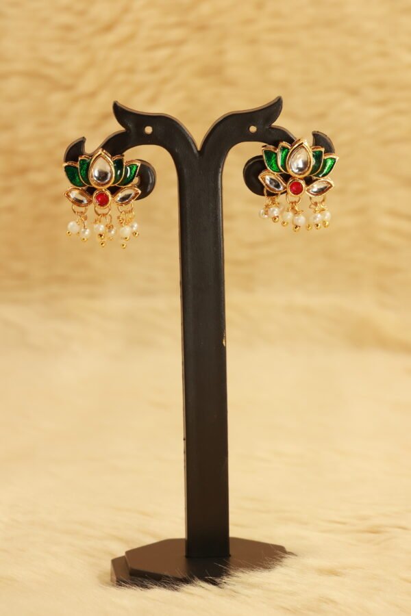 Elegance Redefined: Green Lotus Meenakari Kundan Choker with Pearl Chain - Image 2