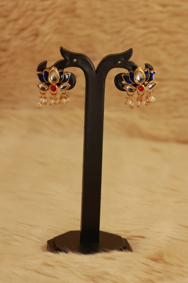 Elegance Redefined: Blue Lotus Meenakari Kundan Choker with Pearl Chain - Image 3