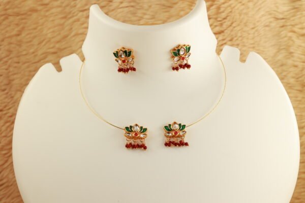 Elegant Gold Choker Necklace with Green Jadau Lotus and Maroon hanging beads