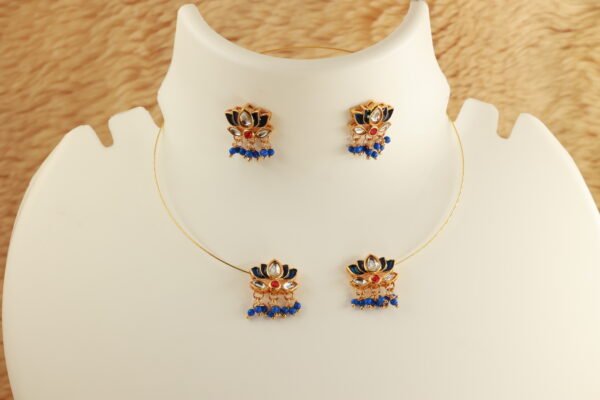 Elegant Gold Choker Necklace with Blue Jadau Lotus and Blue hanging beads