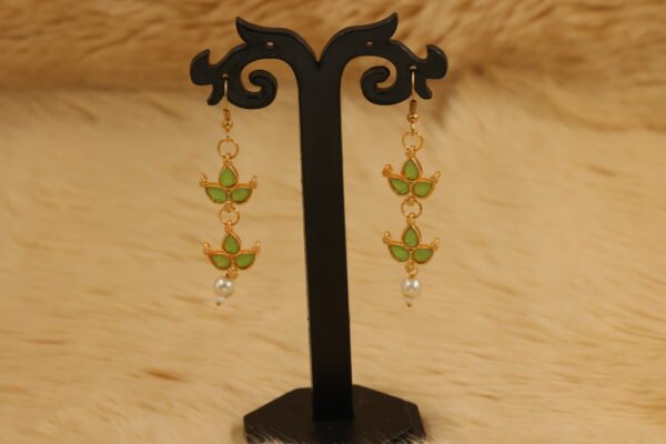 Elegance in Bloom Necklace Set in Light Green - Image 3