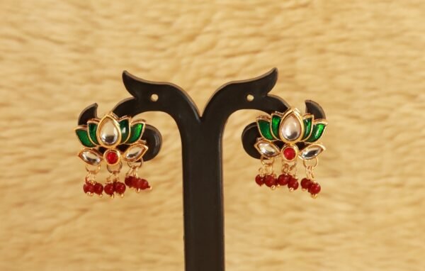Elegant Gold Choker Necklace with Green Jadau Lotus and Maroon hanging beads - Image 5