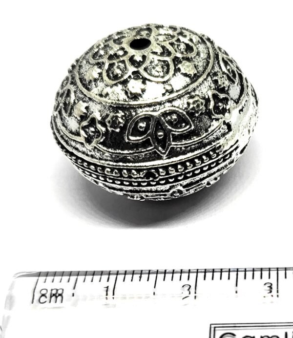 Silver Oxidised Metal Balls - Pack of 5 - Image 7