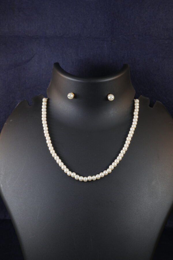 Elegant Faux Pearl Jewelry Set - Image 2