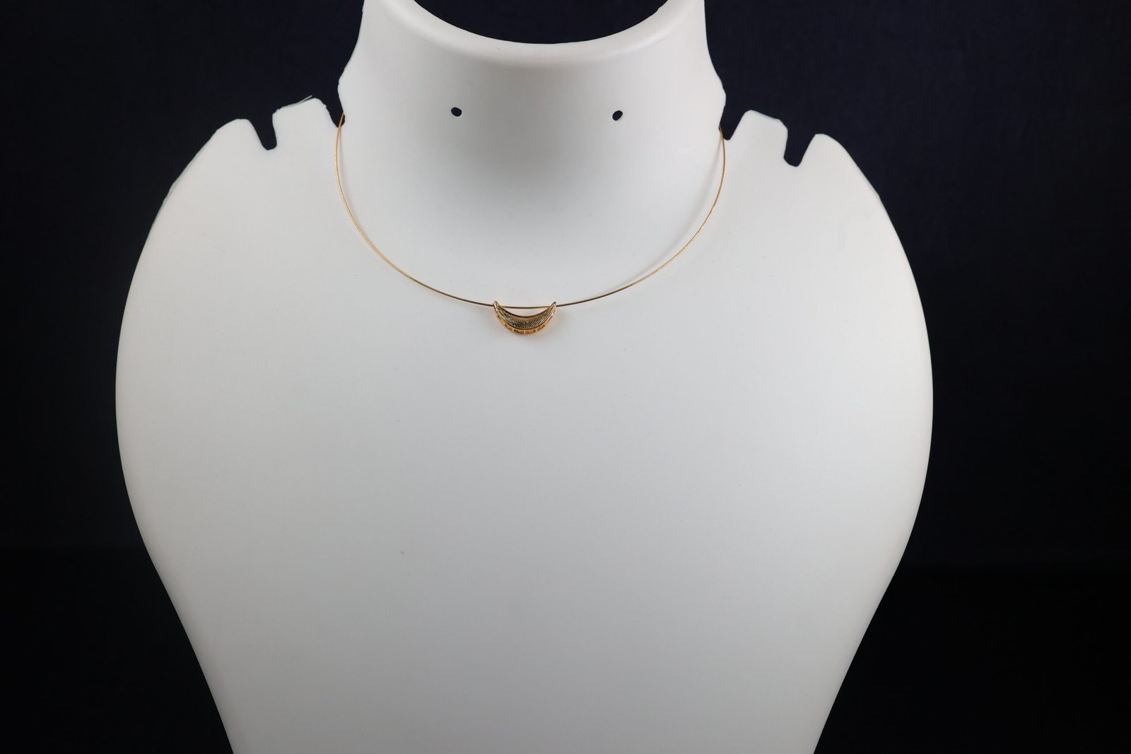 Gold Toned Memory Wire Necklace with Moon shaped pendant
