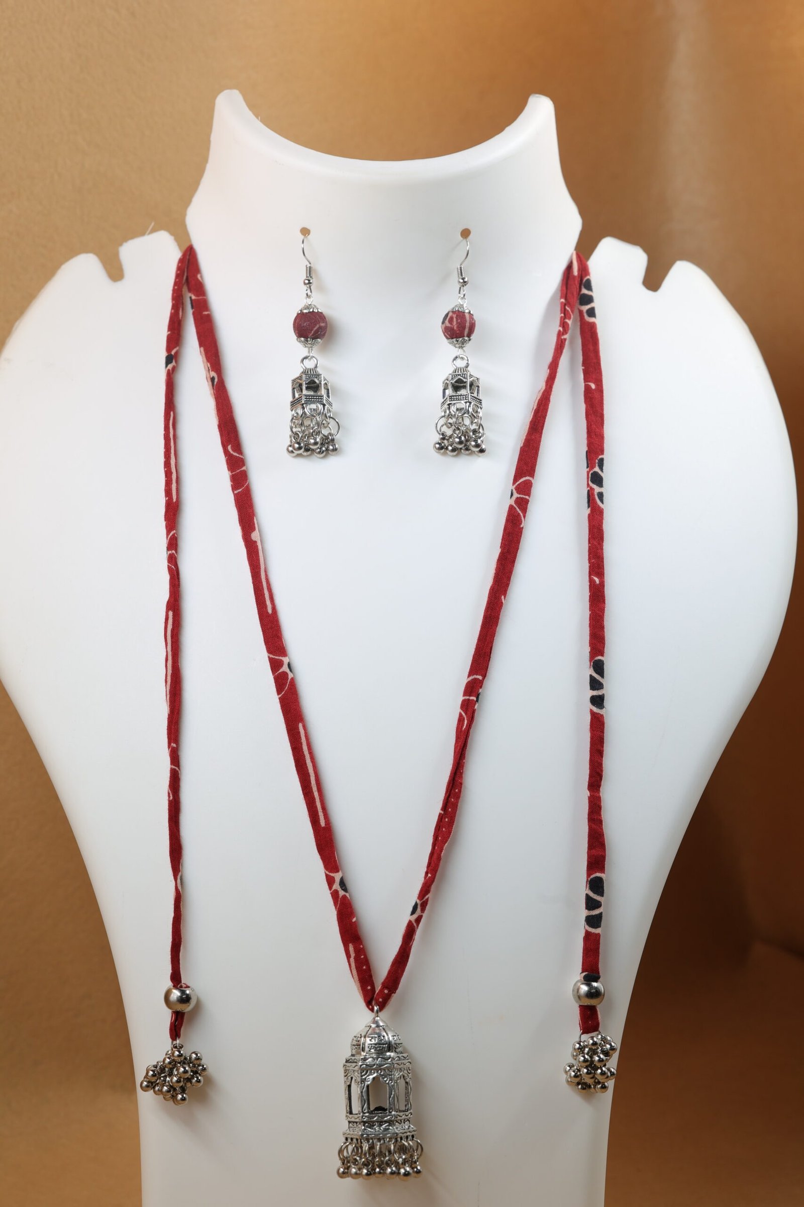 Versatile Open-Ended Red Brick Fabric Necklace piece - Image 2